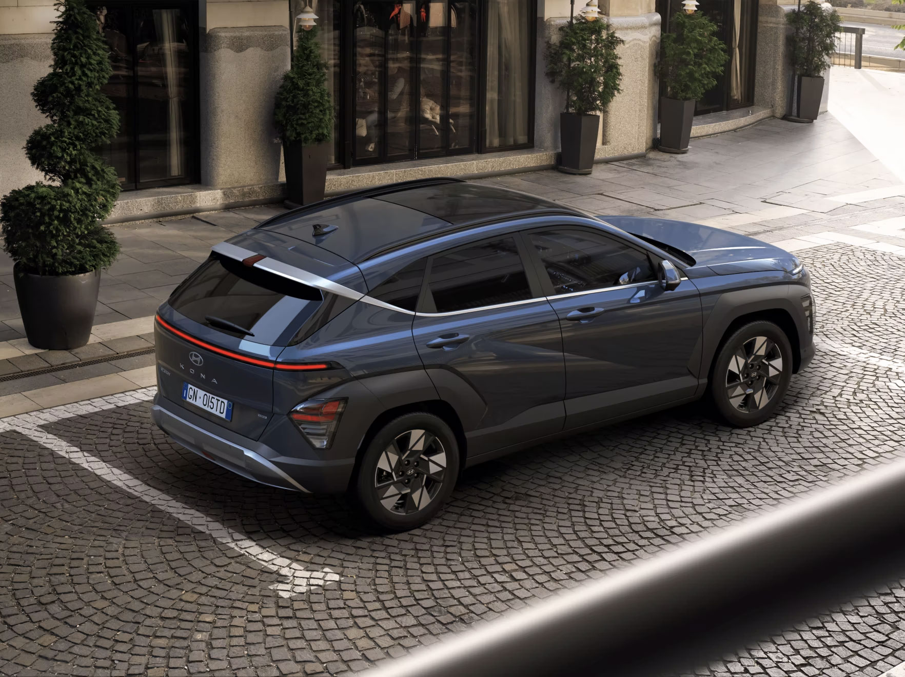 Hyundai_Nuova_Kona_Hybrid_DEnim_Blue_Pearl_4x3