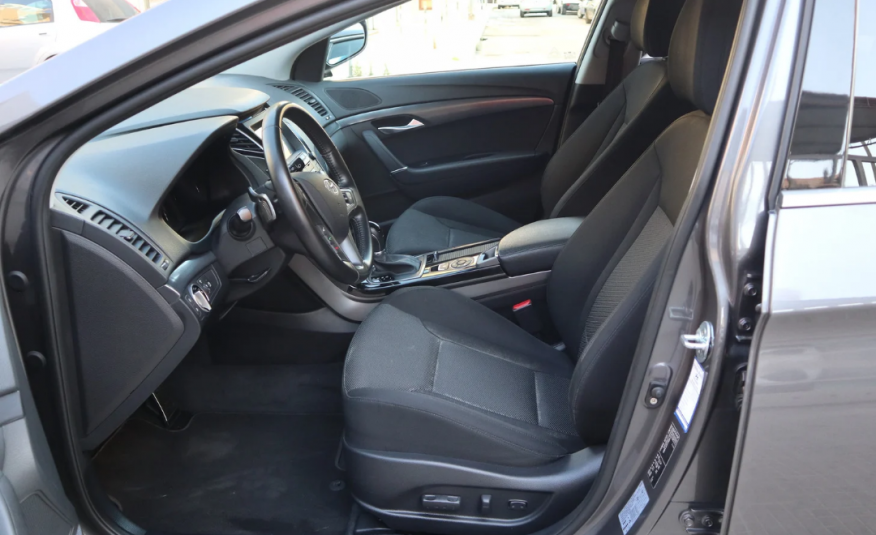 Hyundai i40 Wagon 1.6 CRDi DCT Business