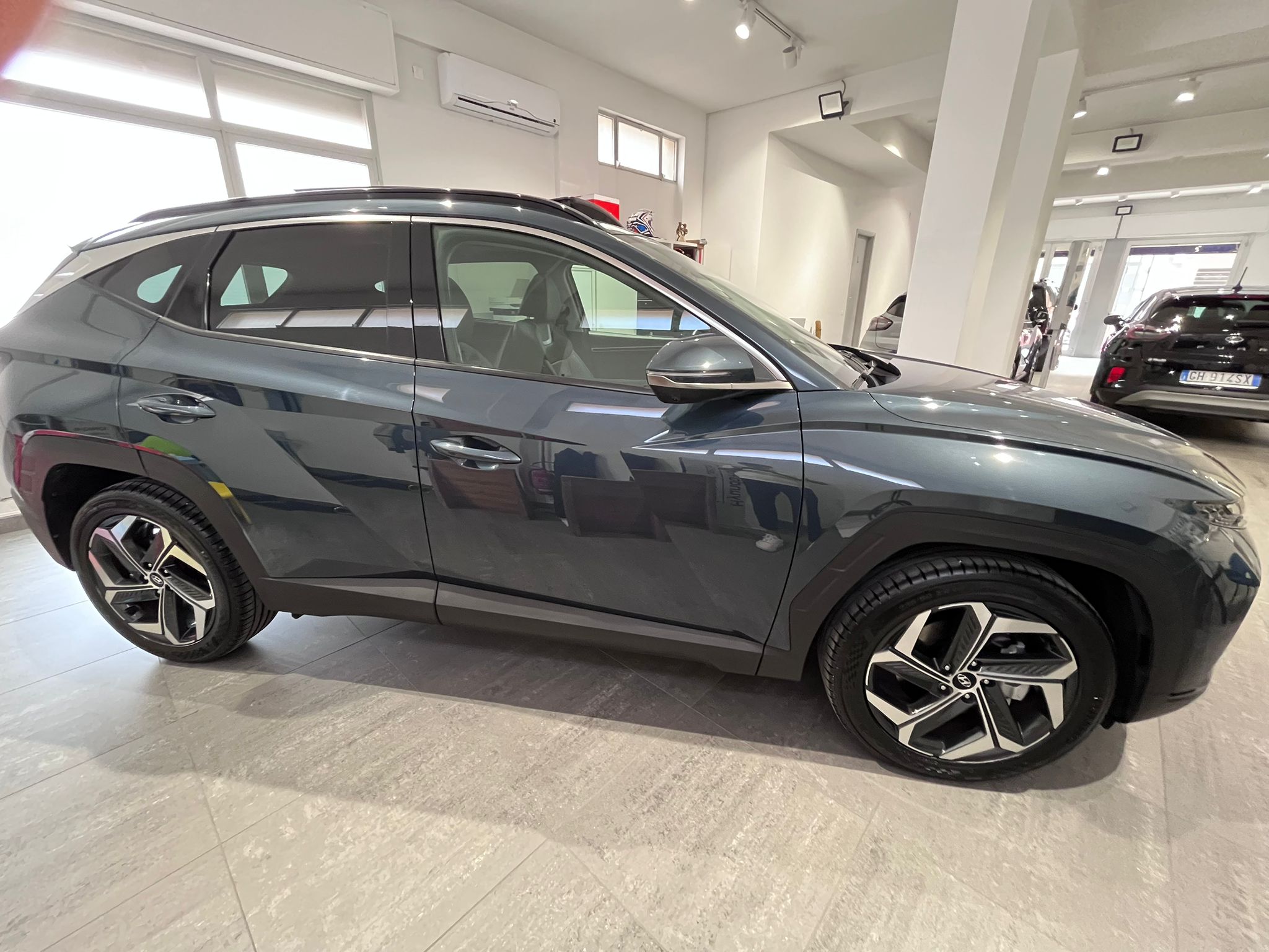 HYUNDAI TUCSON 1.6HEV AT 230 EXELLENCE + LO + DP