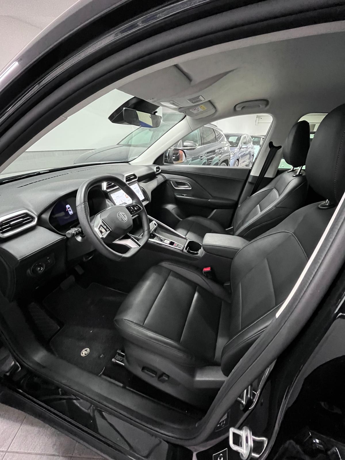 MG ZS HYBRID+ LUXURY