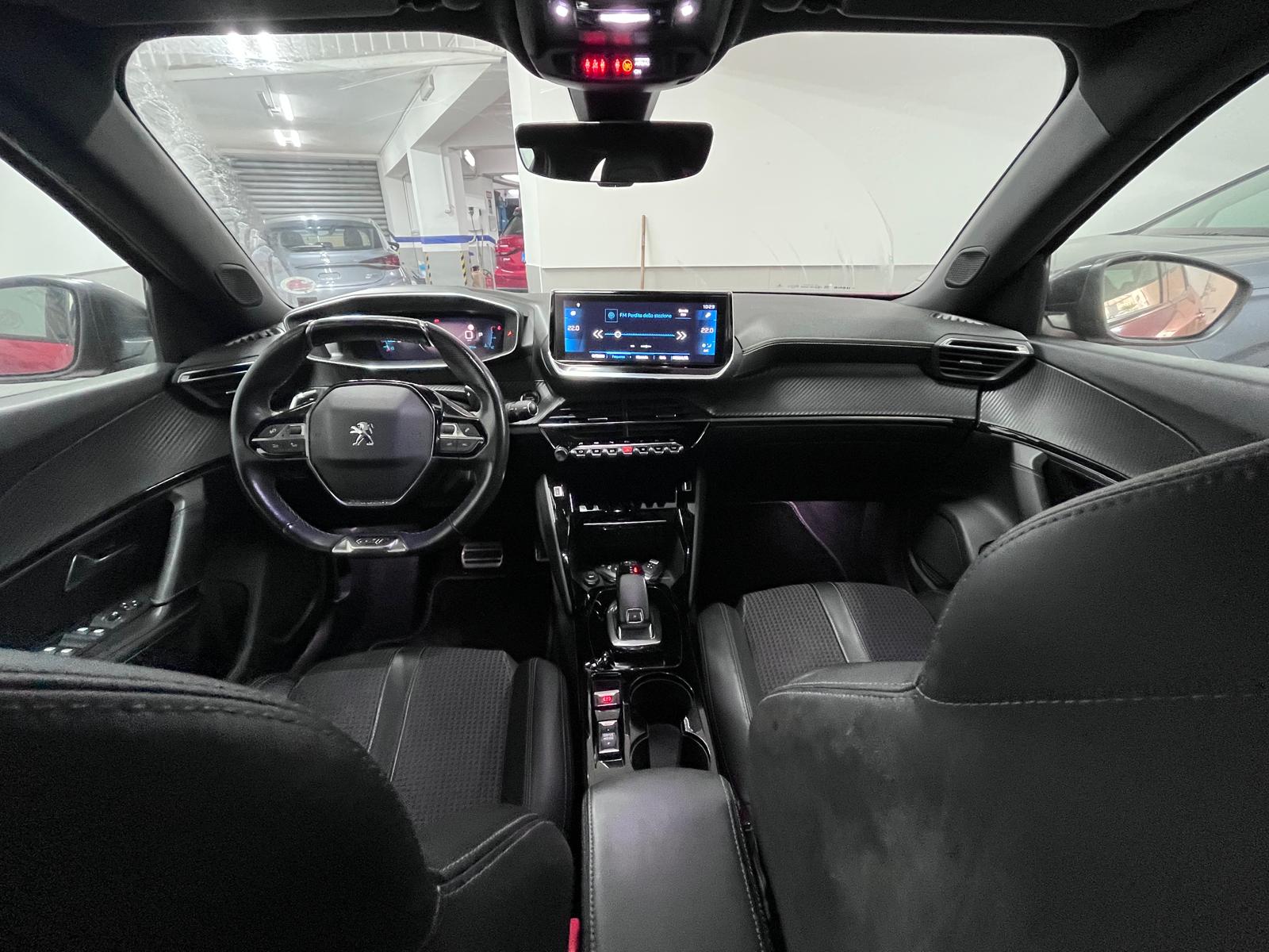 Peugeot 2008 GT Line 1.5 BlueHDI