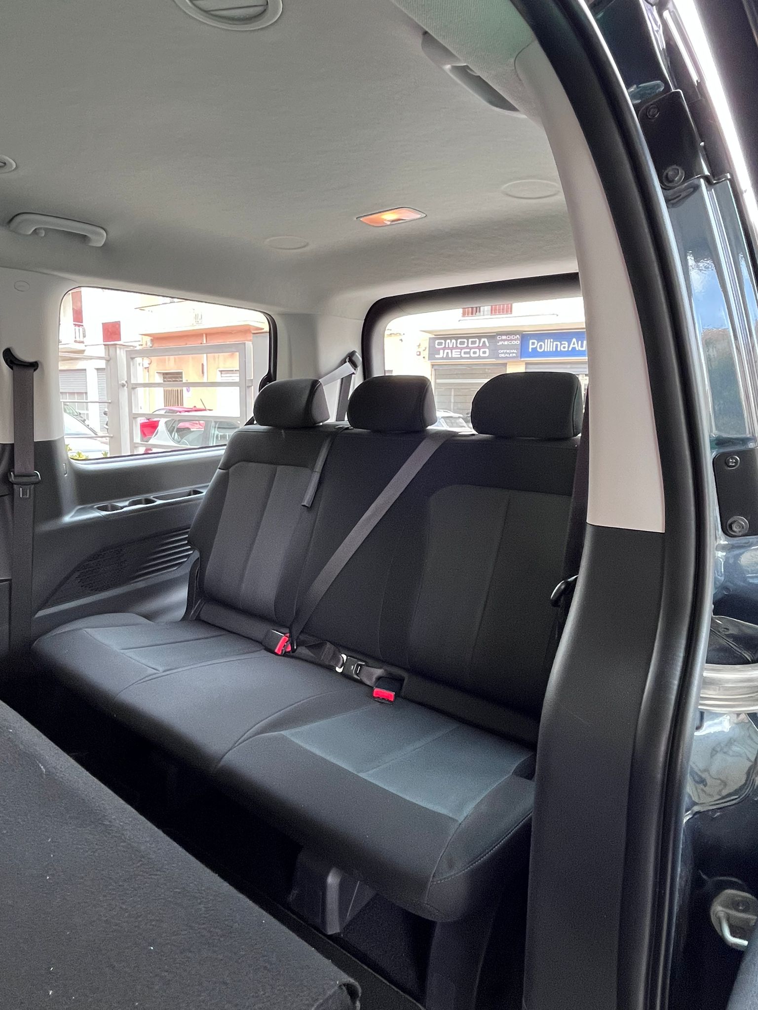 Hyundai Staria Wagon HEV