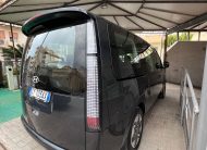 Hyundai Staria Wagon HEV