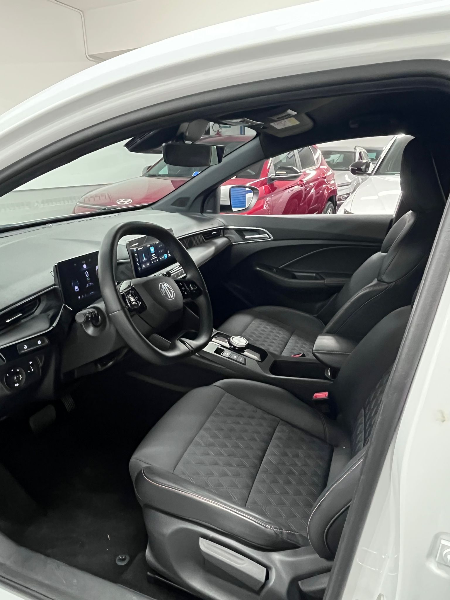 MG3 HYBRID+ LUXURY