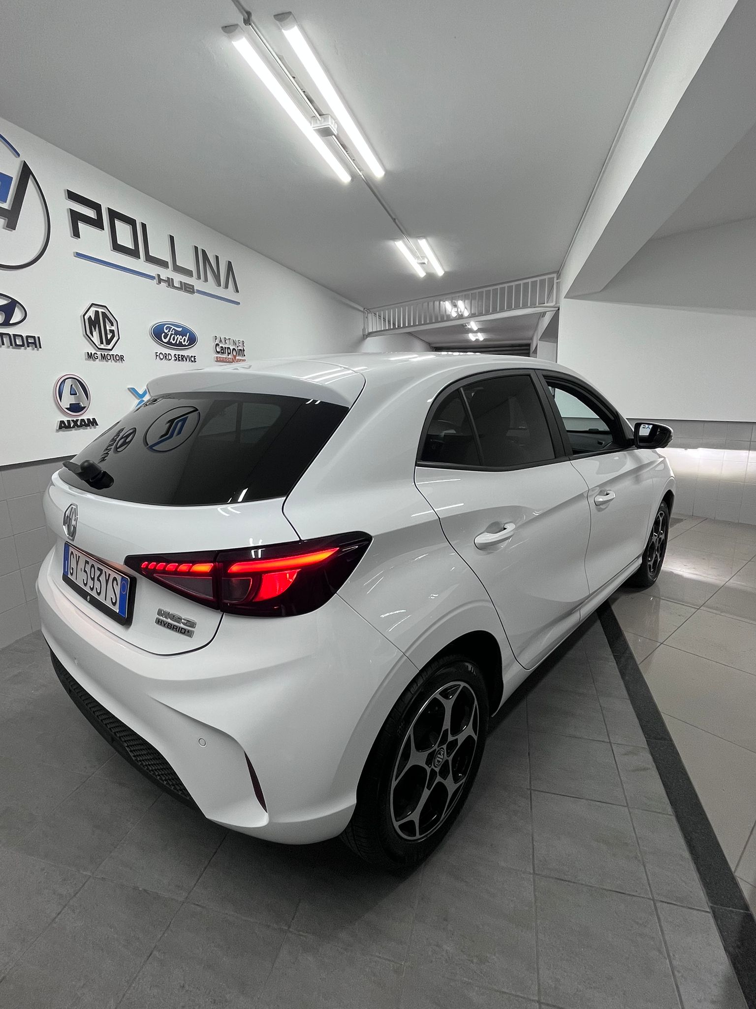 MG3 HYBRID+ LUXURY