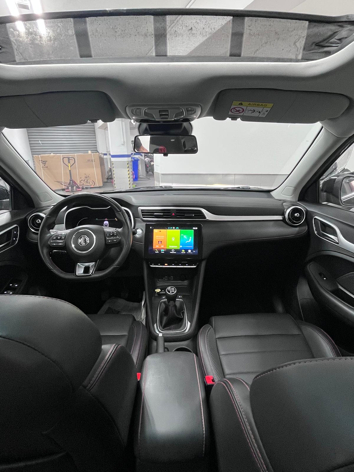 MG ZS 1.0 6MT LUXURY